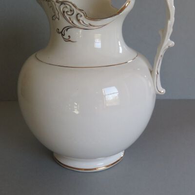 Pitcher