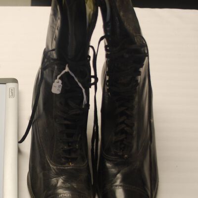 Shoe