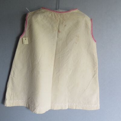 Back of slip: Origsize: 9" (w) x 16" (l); Origformat: Artifact