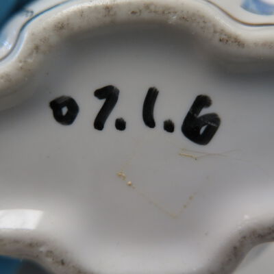 Bottom of inkwell: Origsize: 2.5" (h) x 6.5" (w); Origformat: Artifact