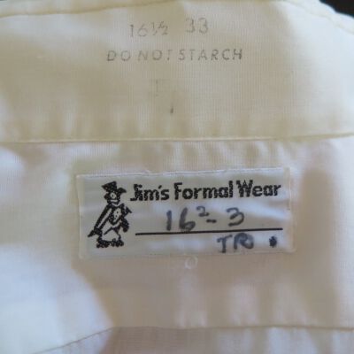 Tag in shirt: Origsize: 16.5" (w) x 33" (l); Origformat: Artifact