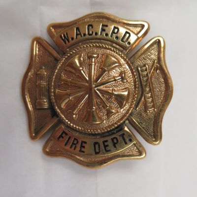 Front of Badge: Origsize: 2"(H) x 2"(W); Origformat: Artifact