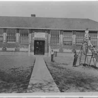Broomfield School in District #43