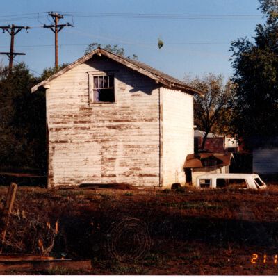 Unidentified barn on 120th, c. 1993