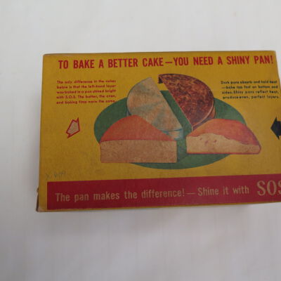 Bottom of box.: Origsize: 2.25" (h) x 3.25" (w; Origformat: Artifact