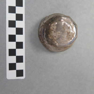 Other side of lid.: Origsize: 1.25" (h) x 2.25" (d; Origformat: Artifact
