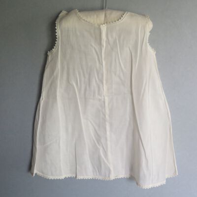 Back of slip: Origsize: 16" (w) x 18.5" (l); Origformat: Artifact