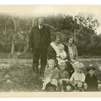 William Brown with Ridsdale and Van Horn Daughters and Grandchildren