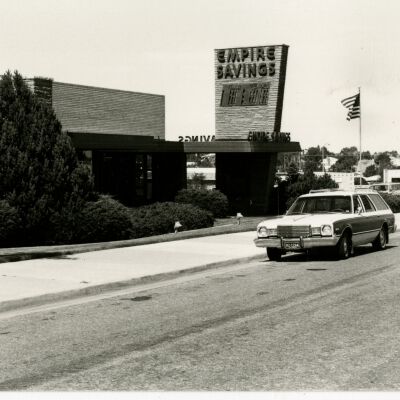 1 Garden Center