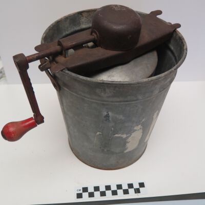 Ice Cream Maker
