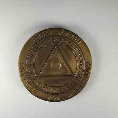 Medallion: Grand Lodge of Pennsylvania commemorative. American Bicentennial. Belonged to PGM James O.Wood. (1976)