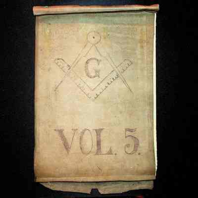 Document: In leather binding: "Vol. 5" Standard Work of Washington compiled by Royal A. Gove and David S. Prescott (1904)