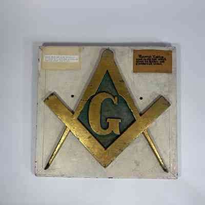 Plaque: Square and Compass used in the old hall at Steilacoom No.2 (pre-1910)