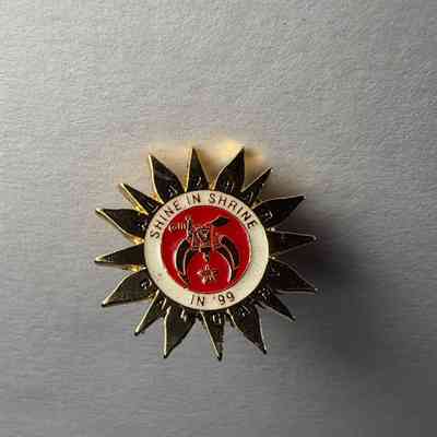 Pin: "Alazhar Calgary/ Shine in Shrine/In '99" Donated by PGM James O. Wood (1999)