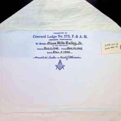 Glenn Mills Bailey Jr. MM Apron