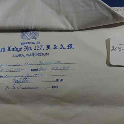 Raymond D Wormuth Apron
