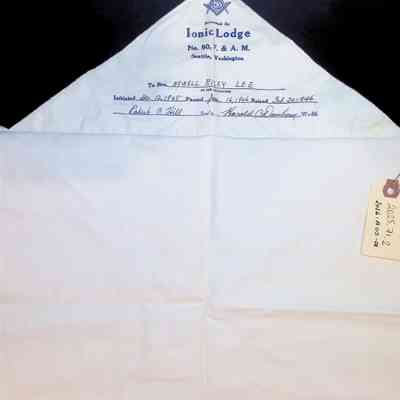 Newell Riley Lee Apron