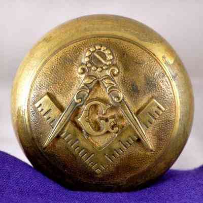Doorknob: From old Masonic Temple, Harvard and Pine Streets, Seattle, WA. (1916)