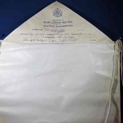 Thomas L. Dahl Apron