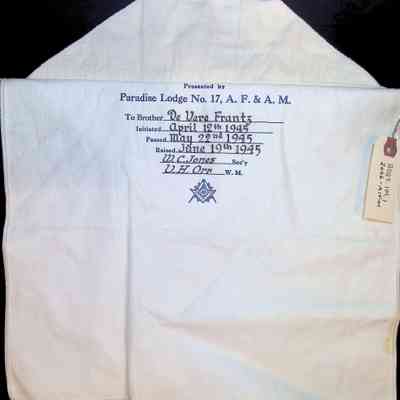 De Vere Frantz Apron