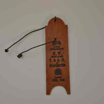 Plumbline: (wood) commemorative piece of the 85th annual communication, June 1942