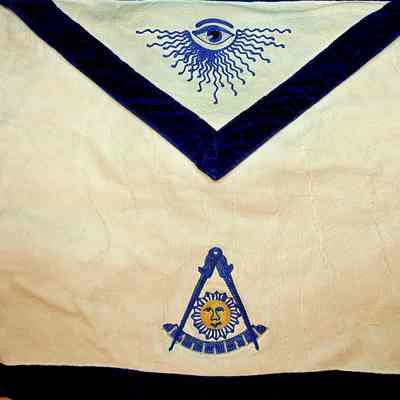 W. Wiggins Apron