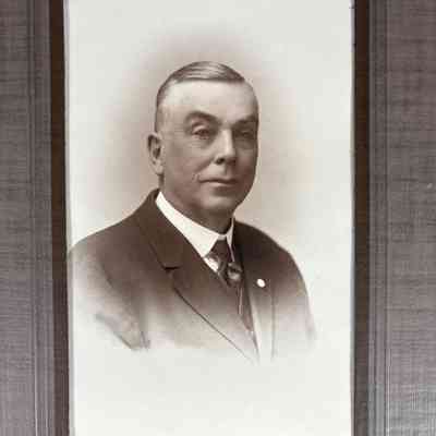 Photograph: of PGM Henry L. Kennan (1901-1902)