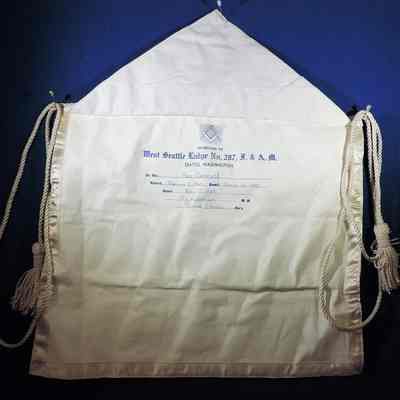 Ben Carmell Apron