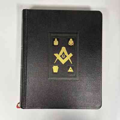Bible: Used at the 134th Annual Communication of Grand Lodge of Washington. Belonged to PGM Sidney Kase (1990-1991)