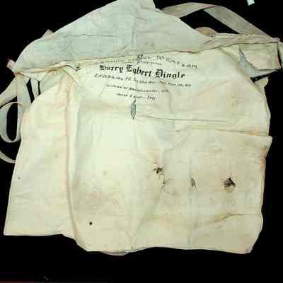 Harry Egbert Dingle Apron