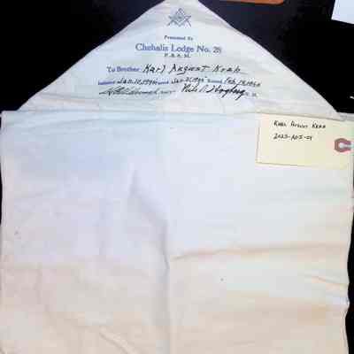 Karl August Krah Apron