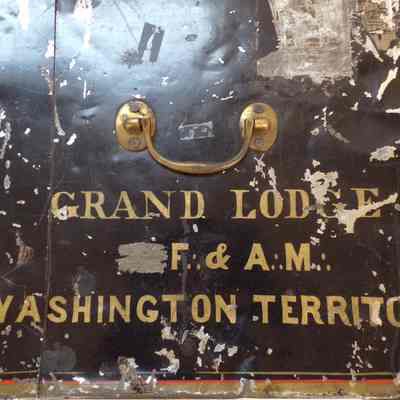 Box: Metal. On the top is painted. "Grand Lodge F&A.M of Washington Territory. (pre-1889)