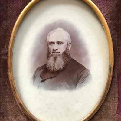 Opaltype of Arnell Dickinson
