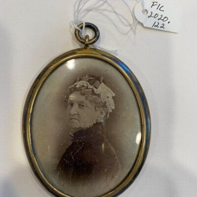 Mourning Locket
