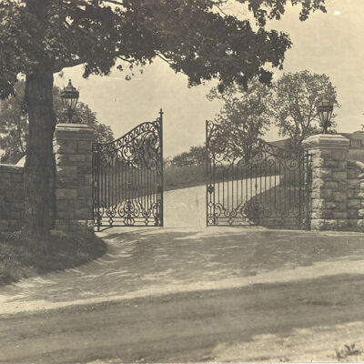 Gate to Percy Pines Lewis House, Route 121