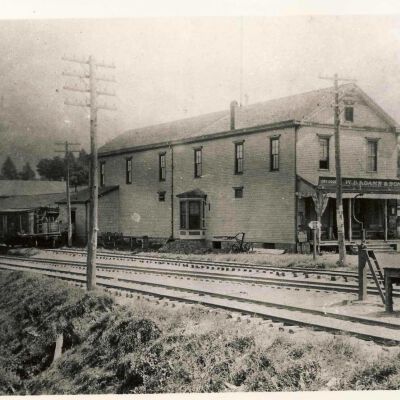 W.B. Adams & Son General Store at Bedford Station