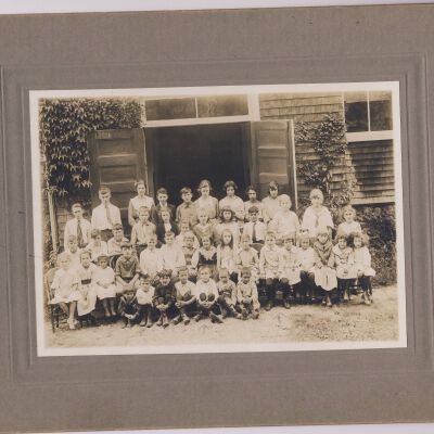 Bedford Village Elementary School class of 1919-1920