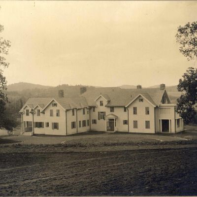 Murray W. Dodge Residence