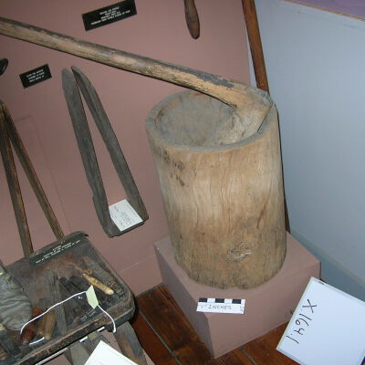 Mortar & Pestle