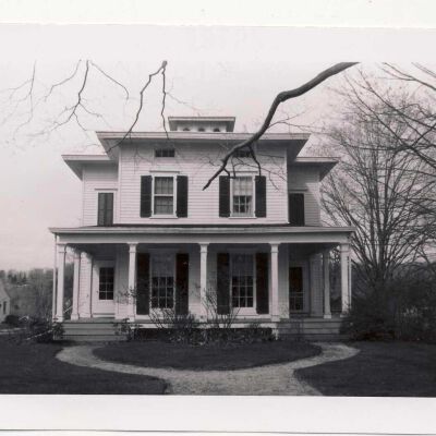 Bedford Presbyterian Church Manse, 48 Village Green