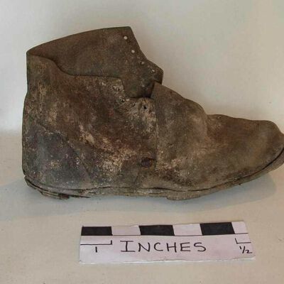 Shoe