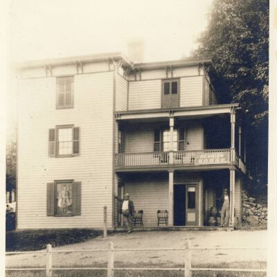 Reunion House-Hotel