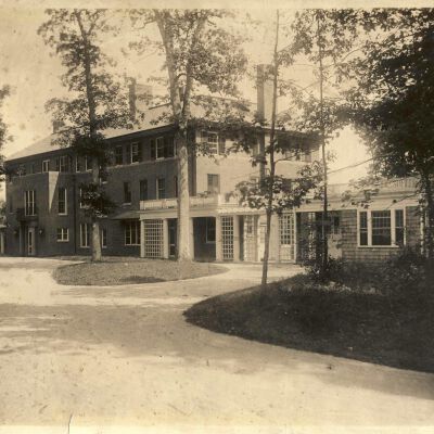 S.B. Hunt House