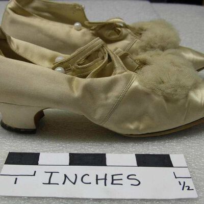 Shoe