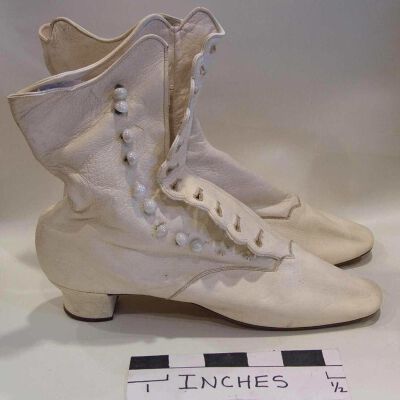 Shoe