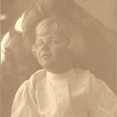 Portrait of unknown child