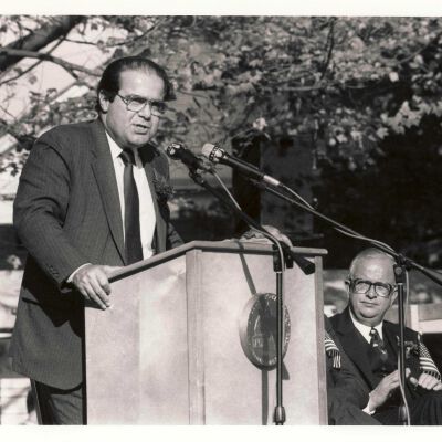 Antonin Scalia speaks at Courthouse Celebration, 1987