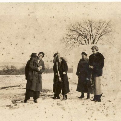 Unidentified women, written on back: "Colgate"