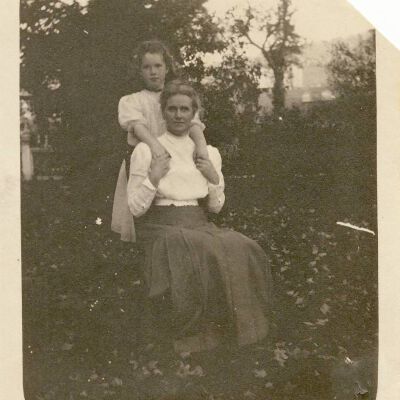 Hope Bedell and her mother, Phebe Lewis