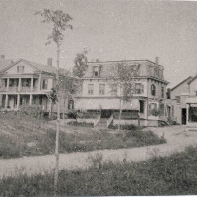 Edgemont Road and Katonah Avenue, circa 1900.